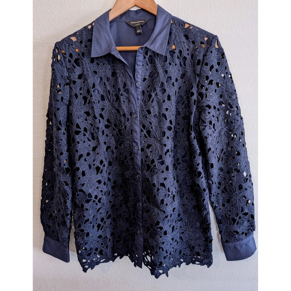 Banana Republic Navy Lace Button Front Blouse Floral Crochet Top L